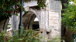 037 Porta Gemina