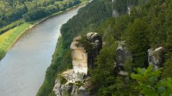 119 Felsen