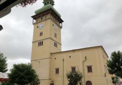 004 Retz Kirche