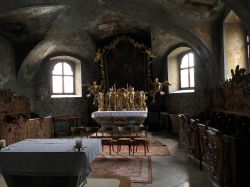 010 Retz Kirche Altar