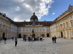 103 Stift Melk Praelatenhof
