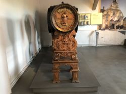 042 Moenchshof Emblem