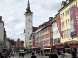 035 Richtung Alte Mainbrücke