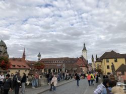 061 Die Alte Mainbrücke