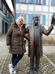 029 Frauen Unterwegs W2